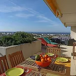 Appartamento Superbe 4 Pièces Avec Terrasse, Clim, Piscine Et Parking à - Fr-1-338-493