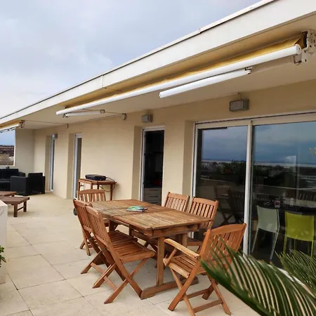 Superbe 4 Pieces Avec Terrasse, Clim, Piscine Et Parking A - Fr-1-338-493